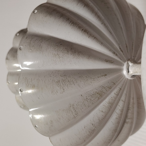 3-Tiered Cream Metal Jewelry Holder - Picture 5 of 6